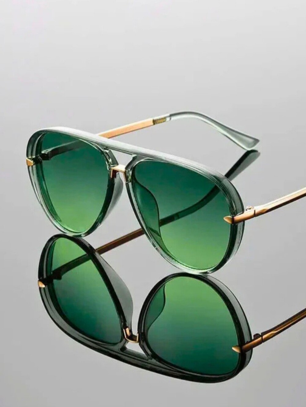 Viola Aviator Green Women's Retro Oval Sunglasses